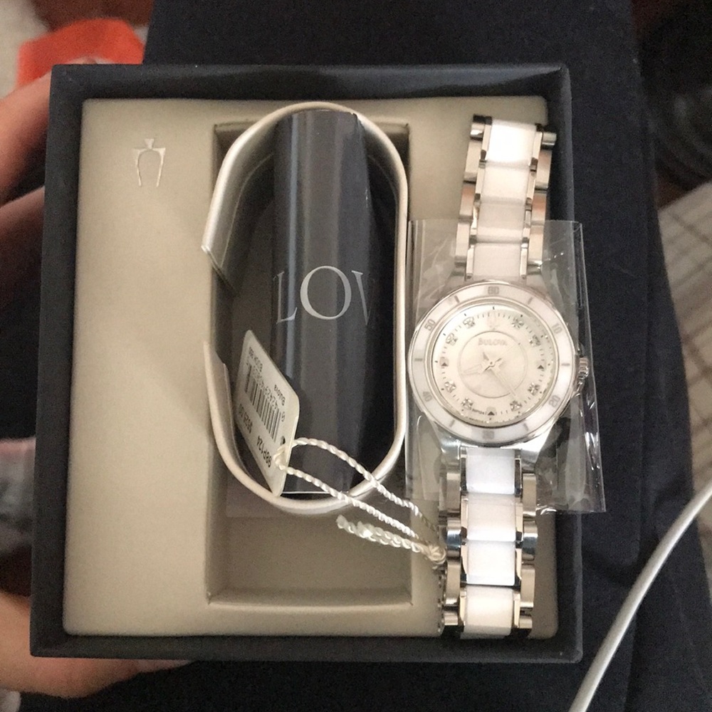 Bulova Watch - Picture 3 of 5